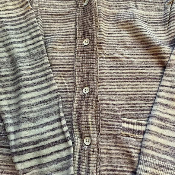 Women’s Gap purple and white stripe button up v-neck cardigan XS - Picture 2 of 2